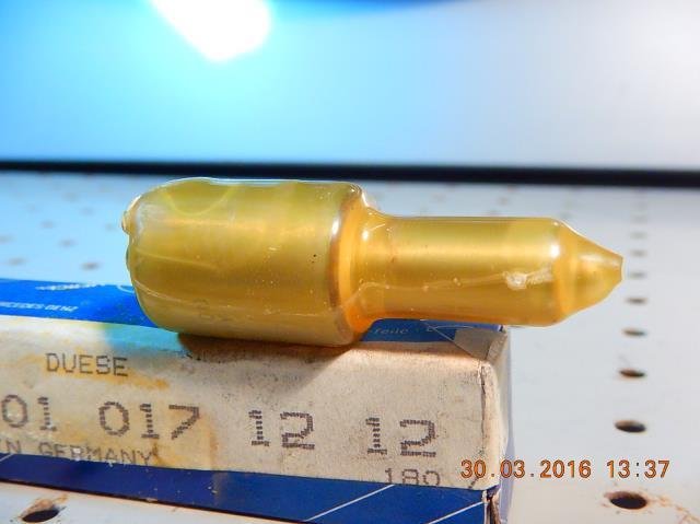 A0010171212 VSTREKOVACIA TRYSKA MERCEDES OM360 NOVINKA