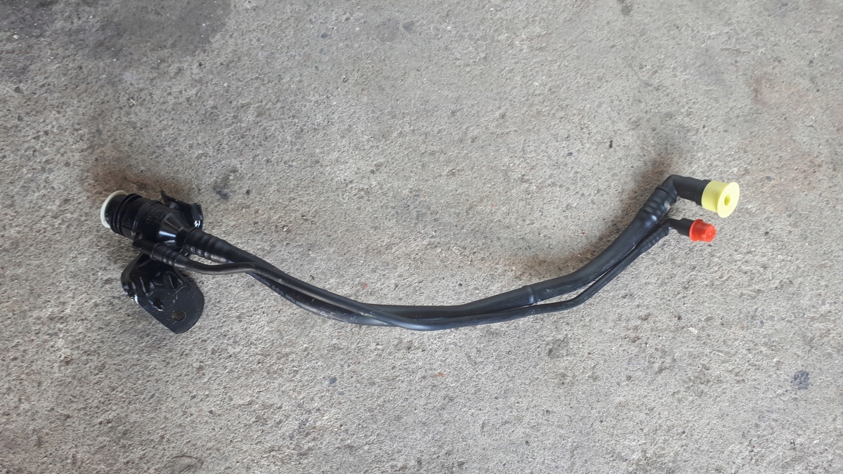 AUDI A6 C7 ADBLUE POTRUBIA PALIVA 4G0131963D DIESEL