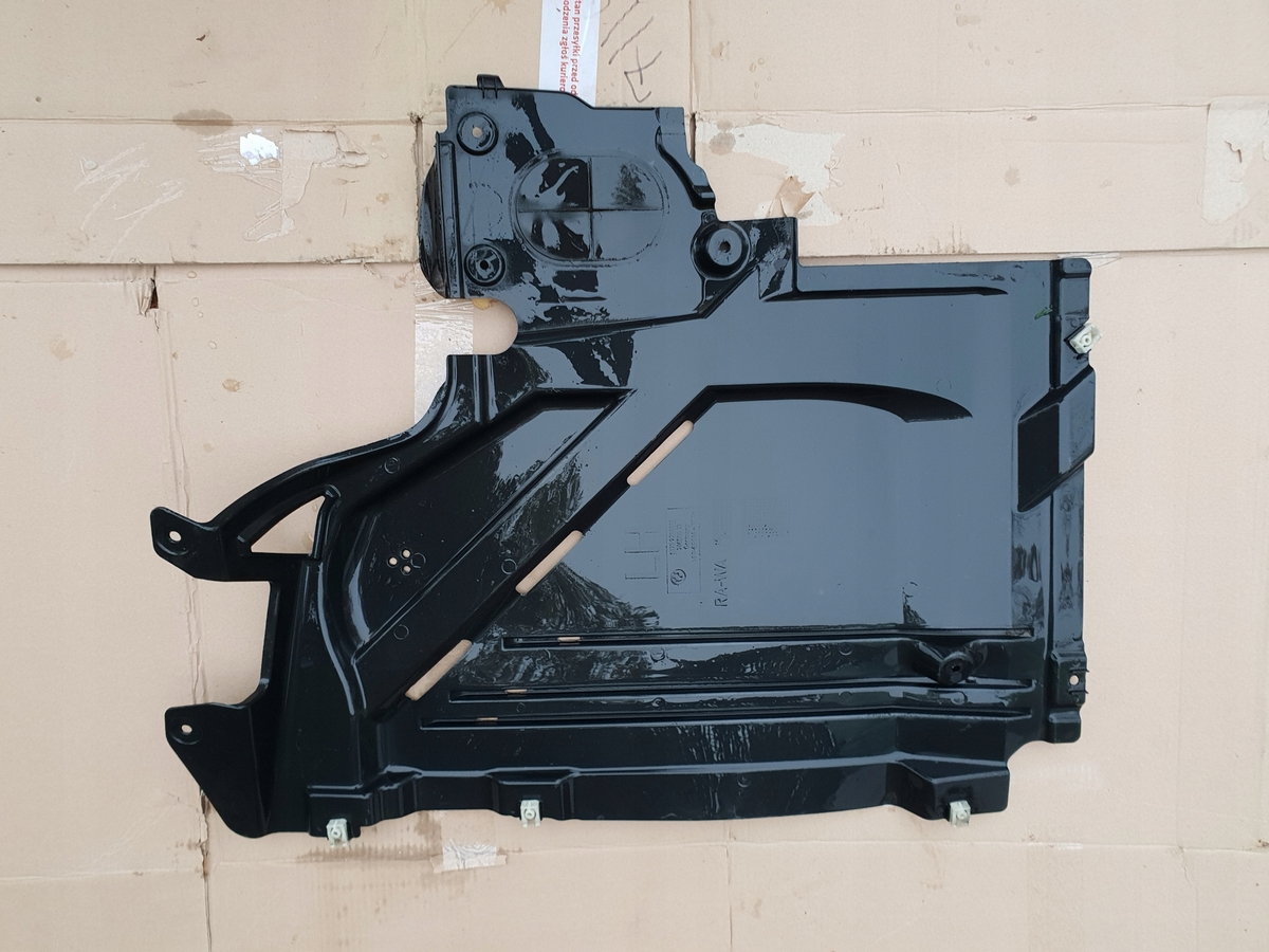 BMW 2 F45 KRYT NÁDRŽE PODVOZKU 7290811