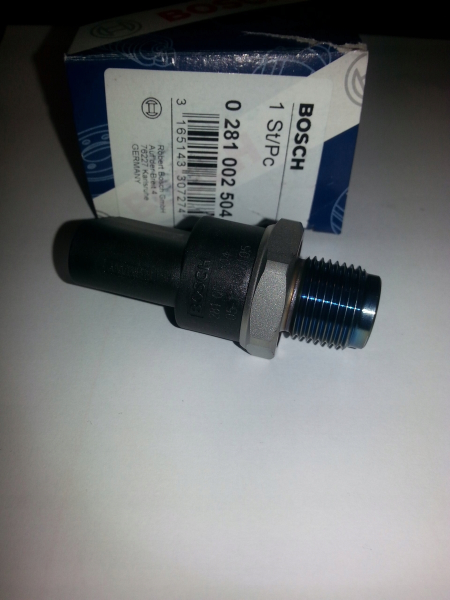 SNÍMAČ TLAKU PALIVA VW TOUAREG A4 A8 0281002504