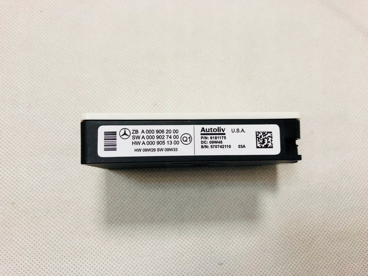 RADAROVÝ SNÍMAČ MERCEDES SENSOR A0009062000 ASISTENT