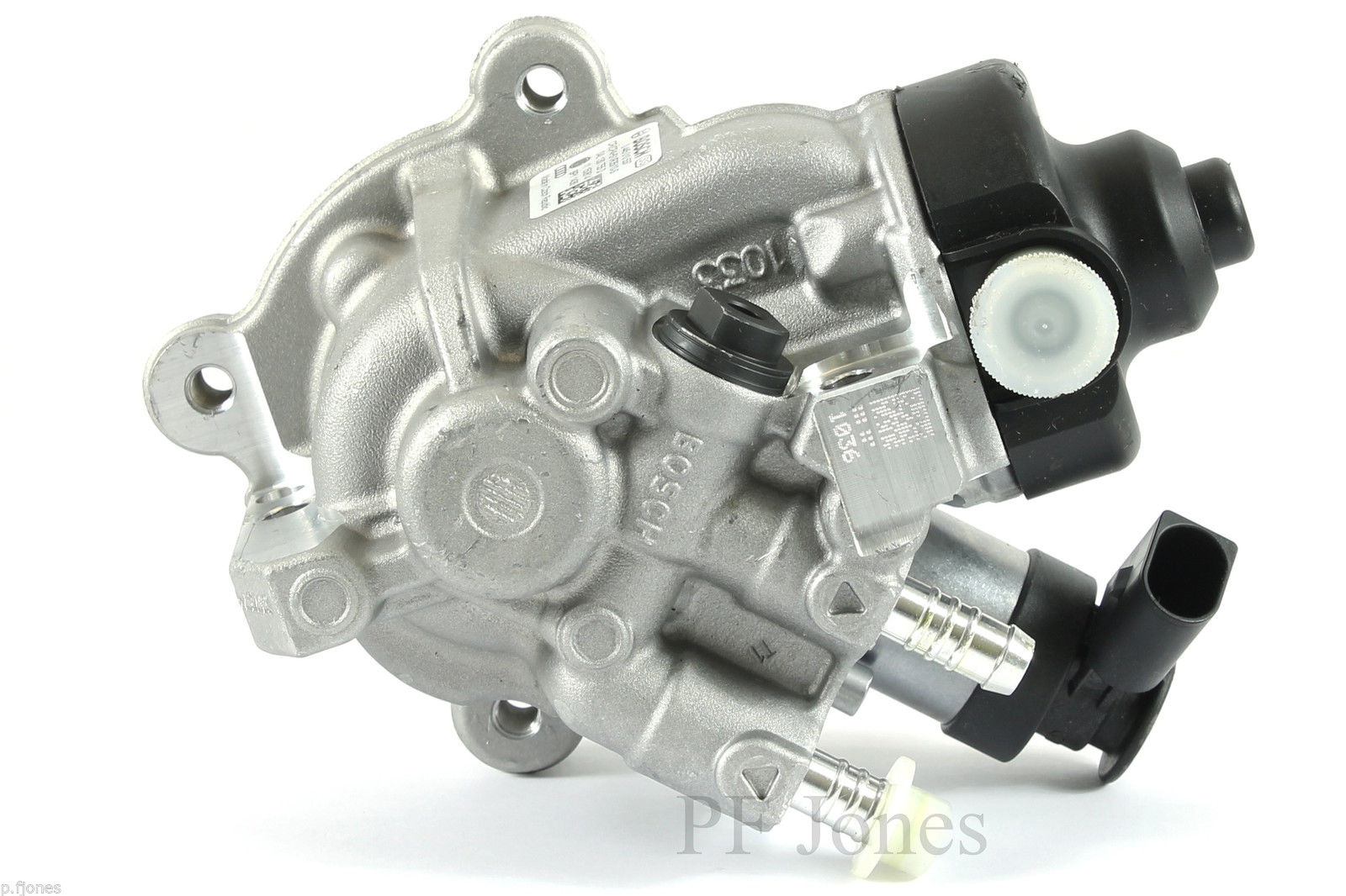 VSTREKOVACIE ČERPADLO 03L130755A 0445010508