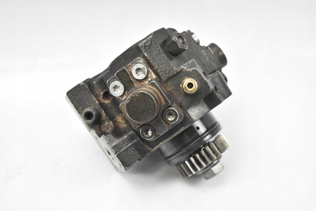 VSTREKOVACIE ČERPADLO 0445010439 MERCEDES W205 1.6CDI