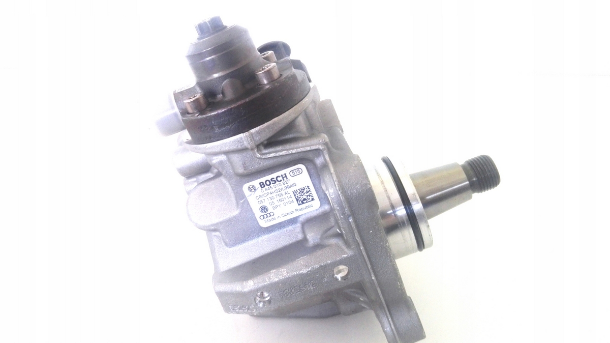 VSTREKOVACIE ČERPADLO 0445010827 057130755AL AUDI 4.0 !!