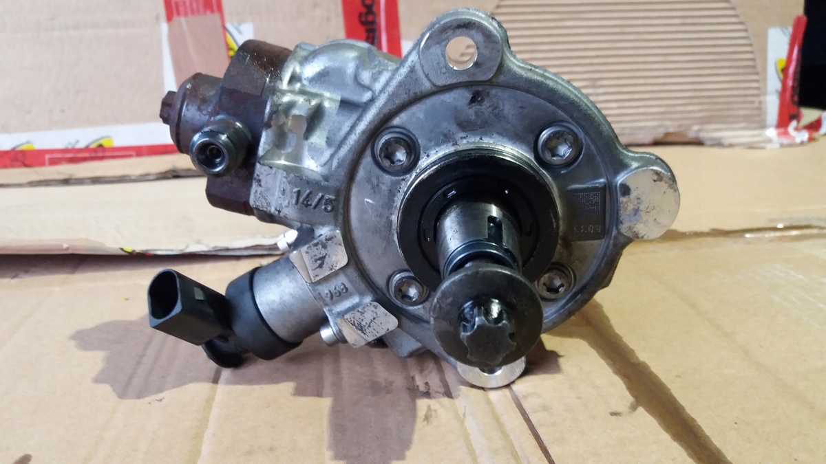 VSTREKOVACIE ČERPADLO BMW F10 E90 F30 0445010517