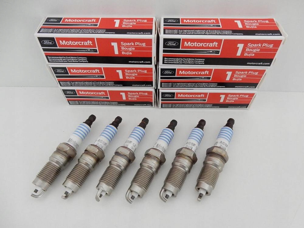 ZAPAĽOVACIE SVIEČKY MOTORCRAFT SP412 KS. 6