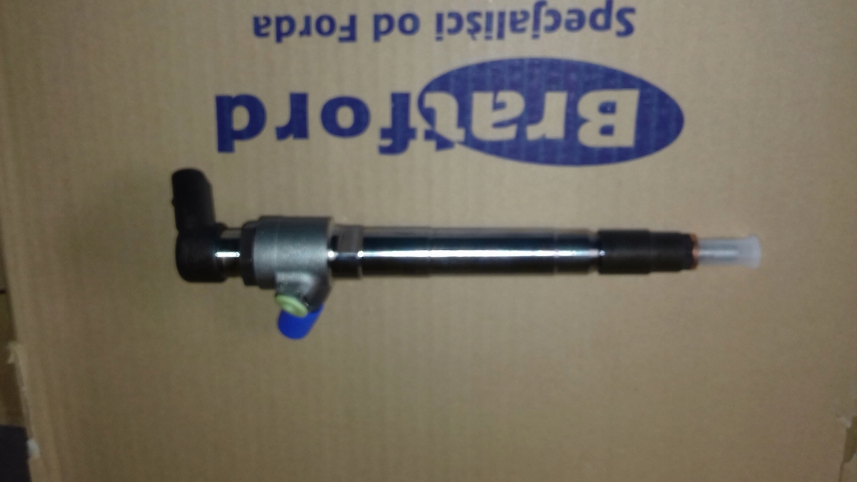 VSTREKOVACÍ VSTREK FORD FOCUS 0 445 110 136 BRATFORD