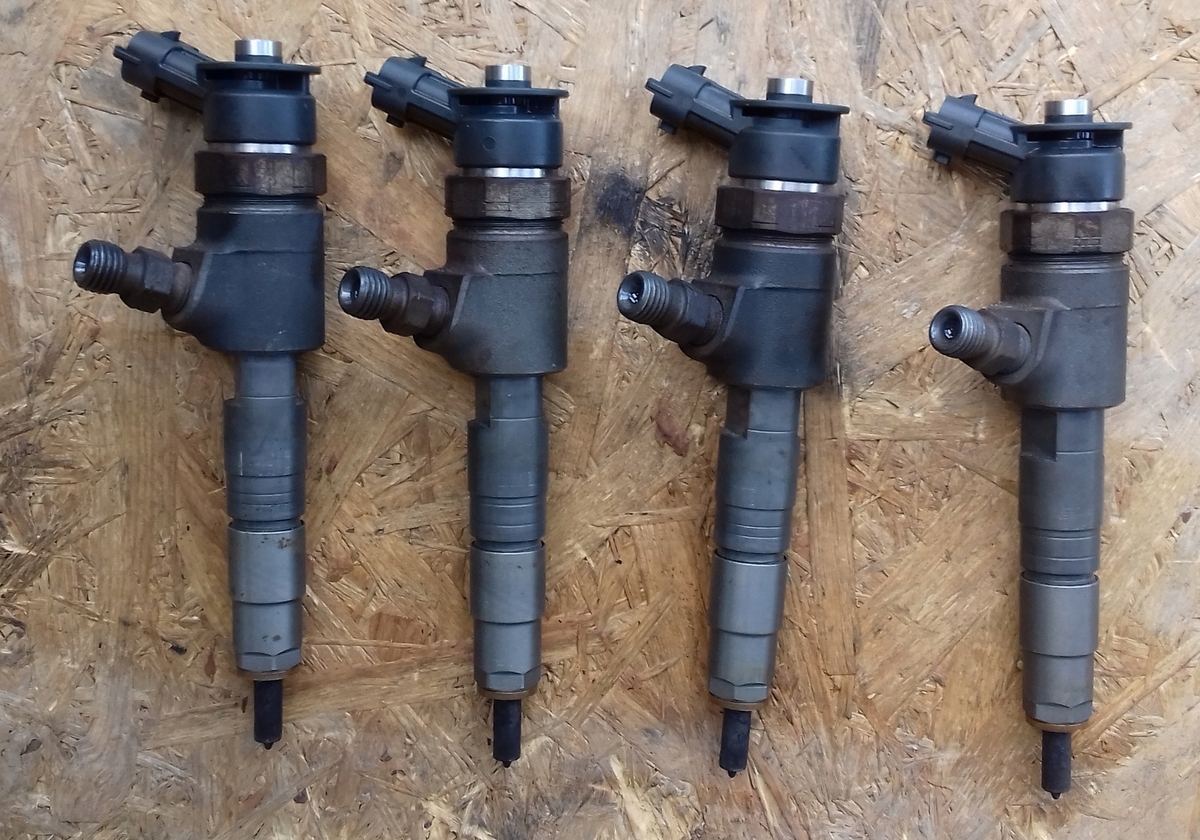 VSTREKOVAČ BOSCH 0445110340 1,6 E-HDI