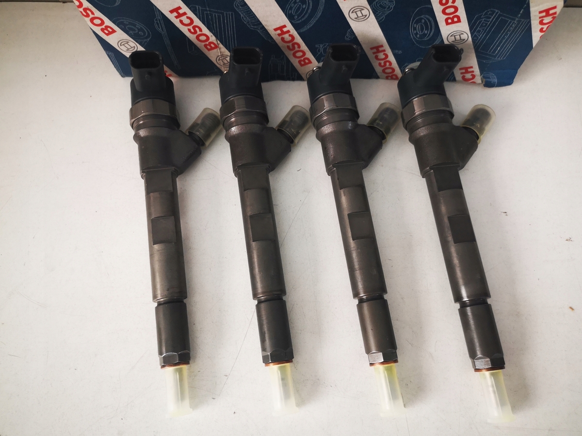 VSTROJOVAČE VOYAGER CHEROKEE 2.5 CDI 0445110059