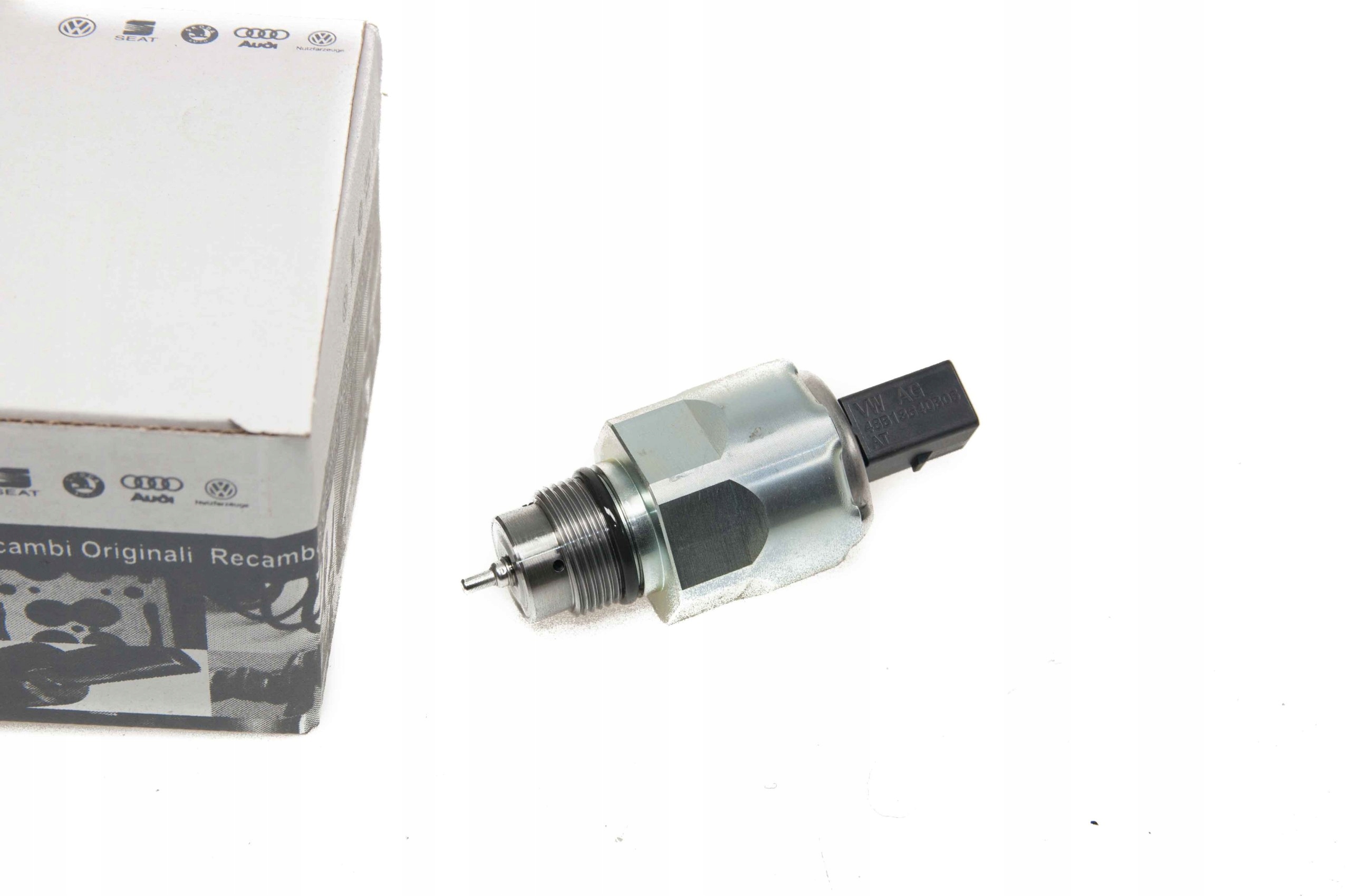 PALIVOVÝ VENTIL 03L130764C 1.6 TDI AUDI VW SEAT SKODA