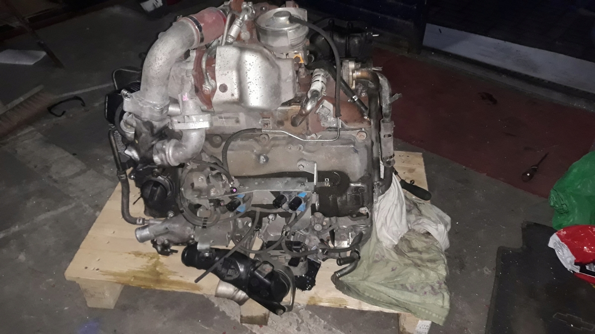 isuzu d-max dmax 12 biturbo vstrekovačov